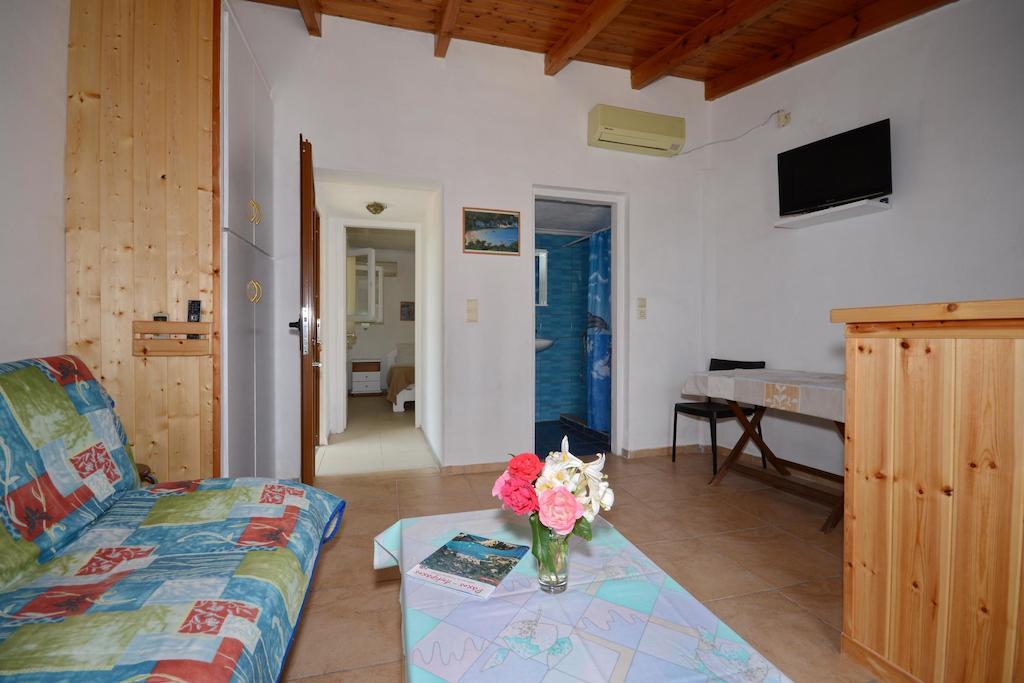 Liokorni Village Gaios Exterior photo